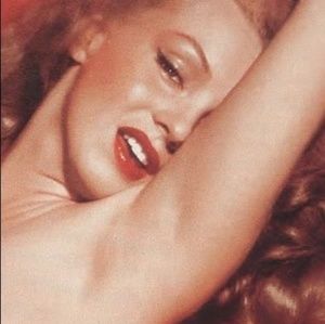 Meet your Posher, Pilar